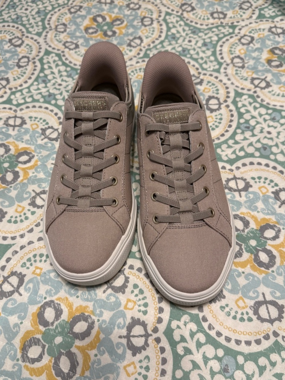 Skechers Hands Free Slip Ins Taupe Canvas Sneakers 8